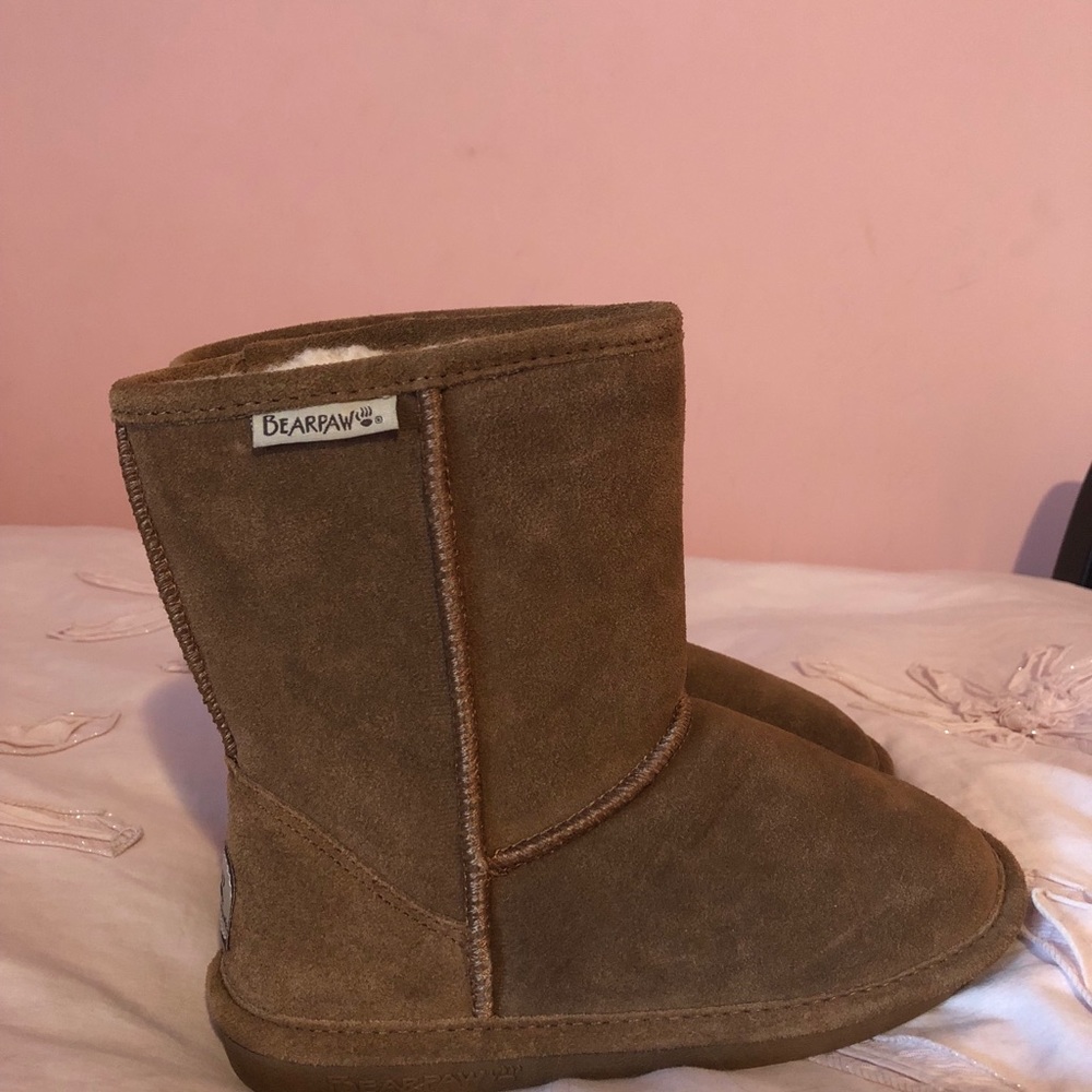 BearPaw girls snow boot